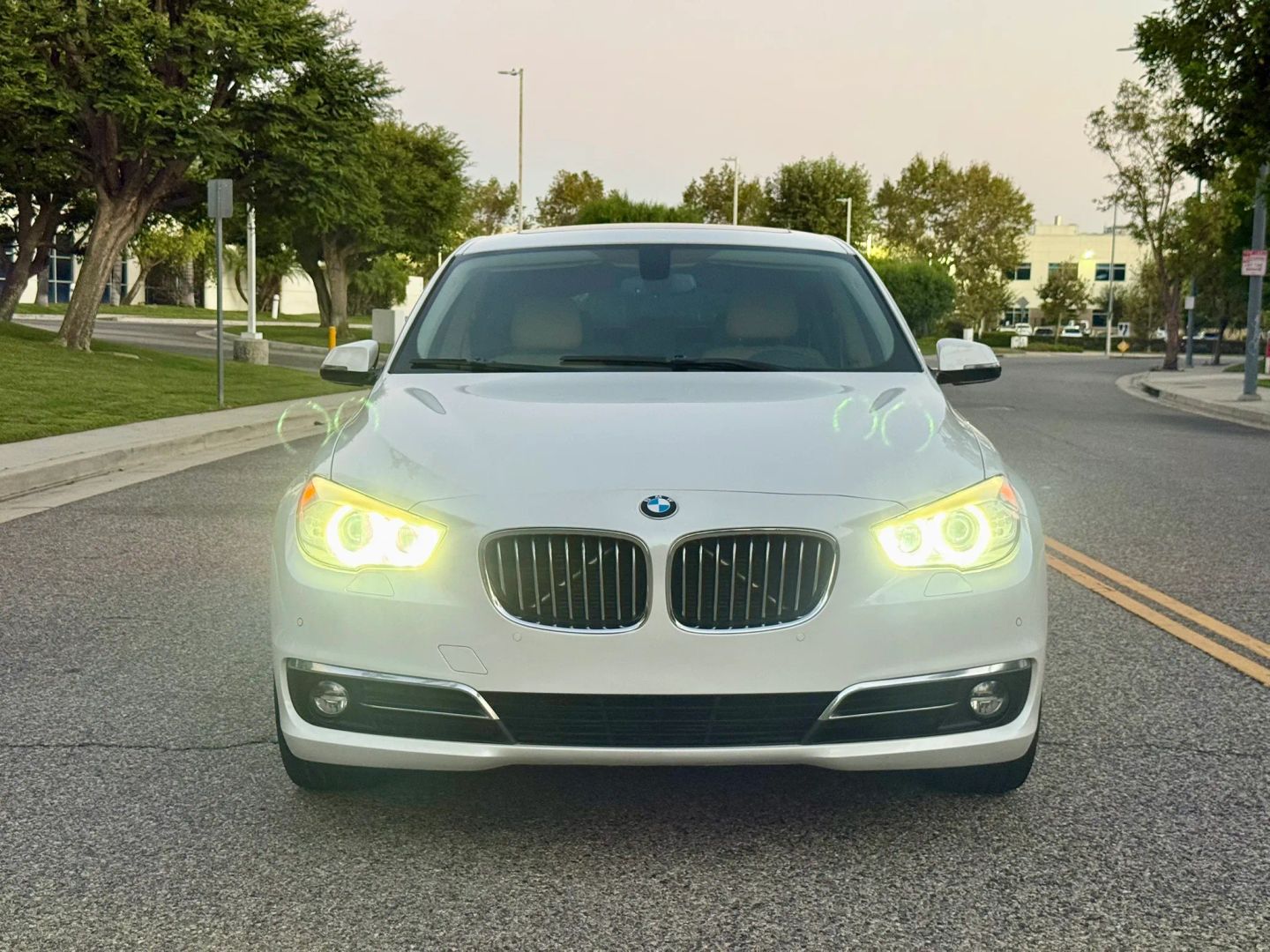 bmw 5 series 2016 WBA5M2C57GG498967 image bmw 5 series 2016 WBA5M2C57GG498967 image